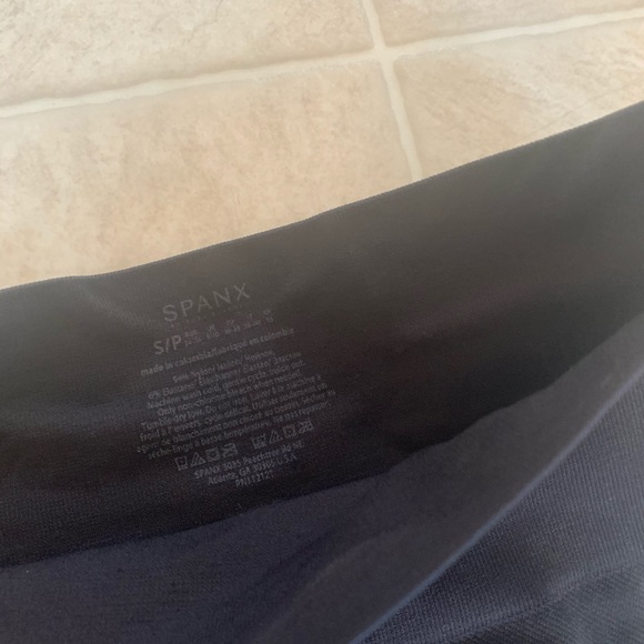 Spanx Leggings Lot Size Small - Picture 4 of 7